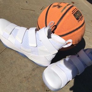 Nike Zoom basketball shoes